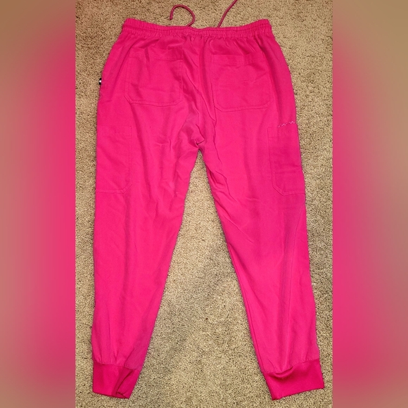 Hot pink scrub pant joggers - Picture 5 of 5
